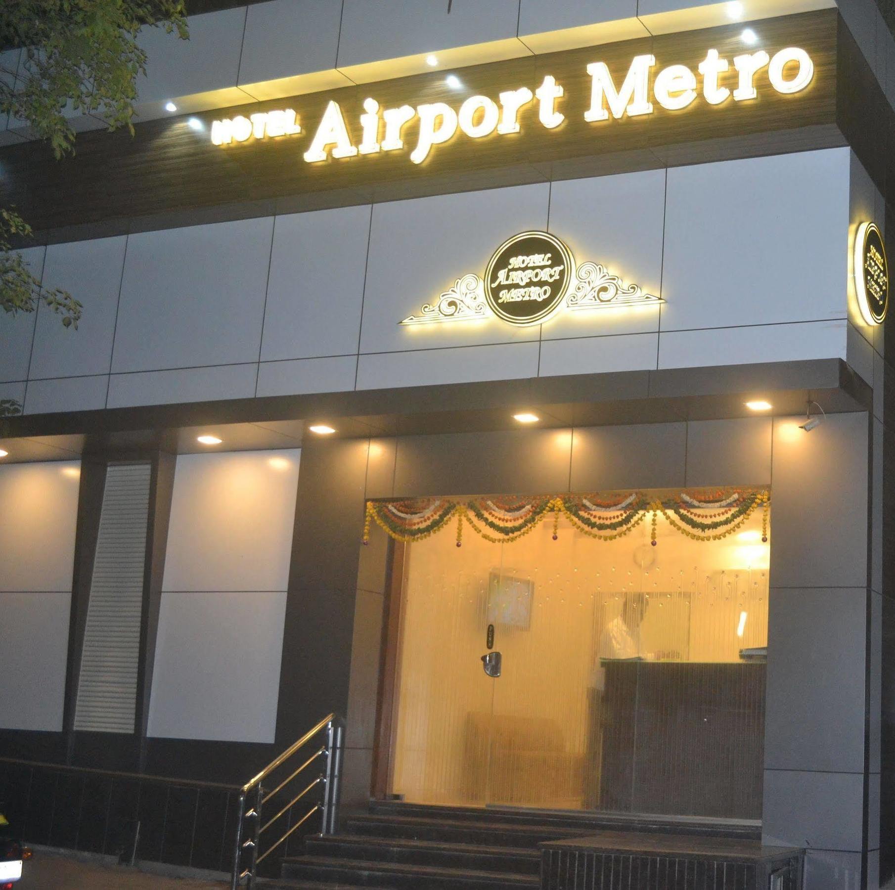 Hotel Airport Metro Near Chhatrapati Shivaji International Airport Mumbai Exterior photo
